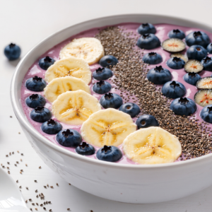 anti inflammatory breakfast smoothie bowl